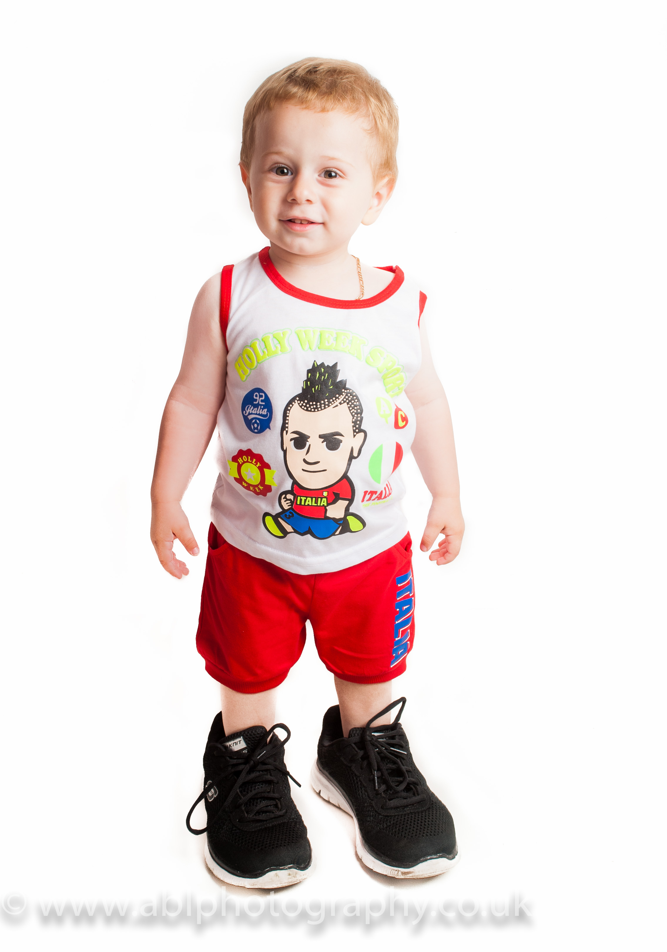 boy in daddy's shoes-3159