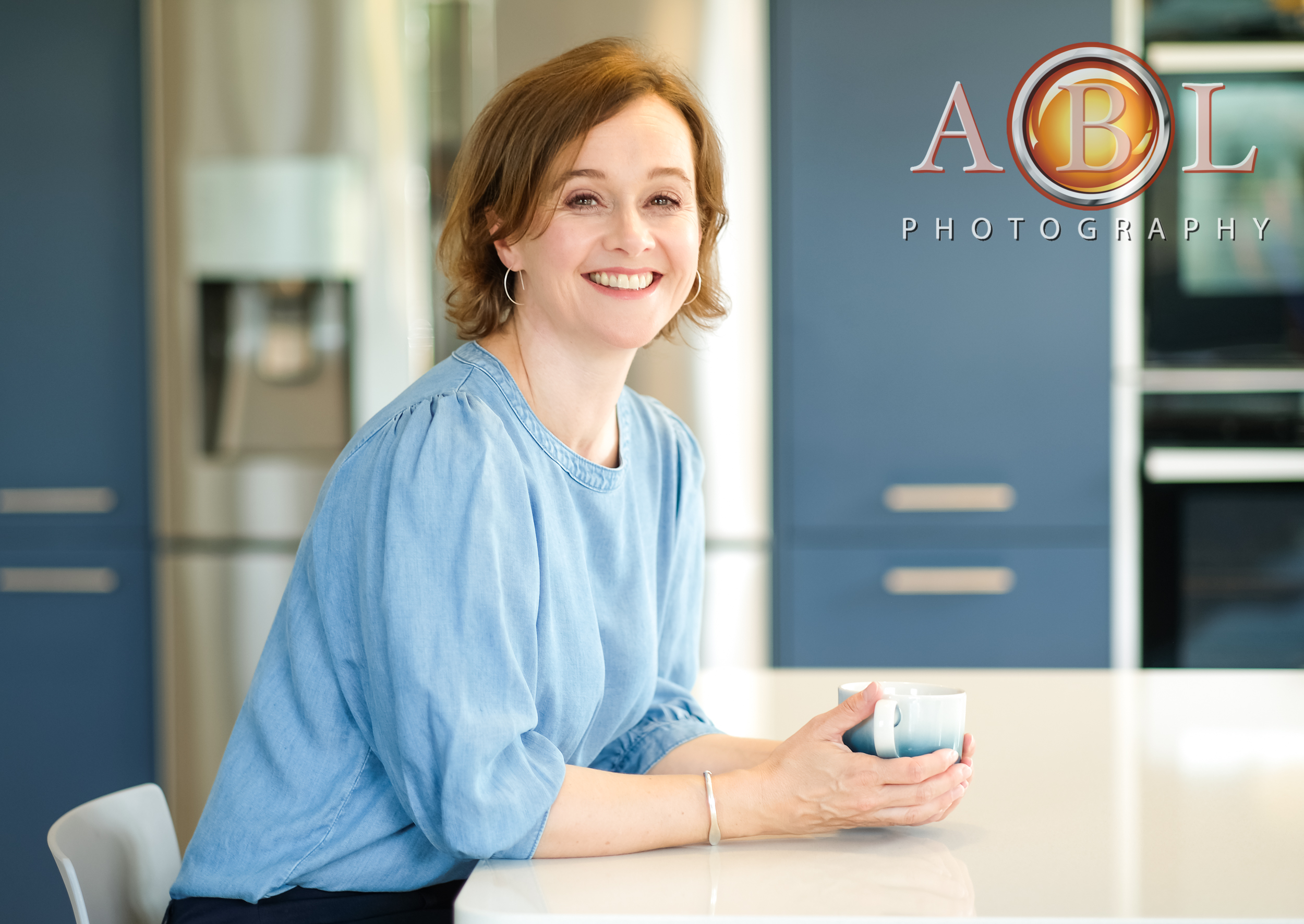 Business Coach Sophie with a cup of tea